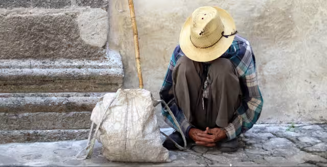 Un estudio de la UADY revela que apenas el 35% de las personas mayores en el estado cuenta con una pensión derivada del trabajo formal.