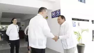 Joaquín Díaz Mena firma el compromiso por la paz en Yucatán: EN VIVO