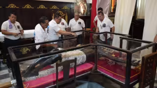 INAH confirma antigüedad de 461 años del Cristo Negro
