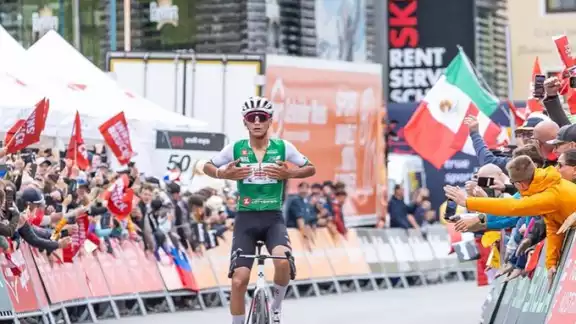 Isaac del Toro fue el mejor ciclista joven del Giro de Italia y ahora campeón de Austria. Isaac del Toro fue el mejor ciclista joven del Giro de Italia y ahora campeón de Austria.