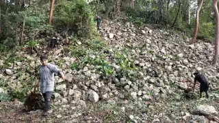  Arqueólogos descubren palacio maya en la zona arqueológica de X’baatún  