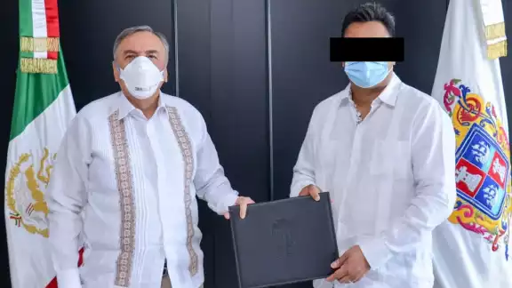 Jorge 'J' fue imputado por los delitos de peculado y uso indebido de atribuciones y facultades Jorge 'J' fue imputado por los delitos de peculado y uso indebido de atribuciones y facultades