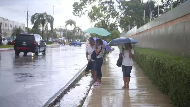 Se prevé que la zona de baja presión llegue a Quintana Roo para el fin de semana