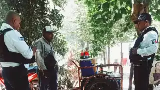 Un joven en motocicleta lo amenazó y le robó 5 mil pesos, incluidos recursos del programa Bienestar