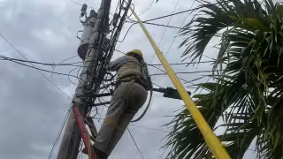 Habitantes de tres colonias de Chetumal reportaron prolongados cortes de energía eléctrica.