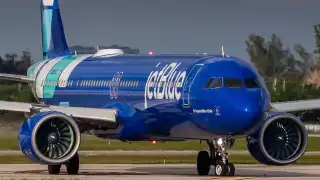 ¿Cómo y dónde solicitar información de mexicanos del Jet Blue 1230 que aterrizó de emergencia en Tampa?