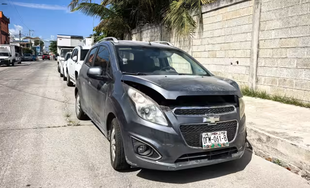 Habitantes piden intervención de Seguridad Pública ante vehículo sospechoso