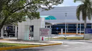 Desde 49 hasta los 300 pesos: Los costos del estacionamiento en el aeropuerto  de Mérida y sus multas