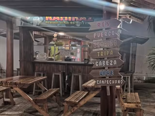 Los vendedores esperan que el clima mejore y que la temporada de calor traiga un repunte en las ventas, especialmente los fines de semana