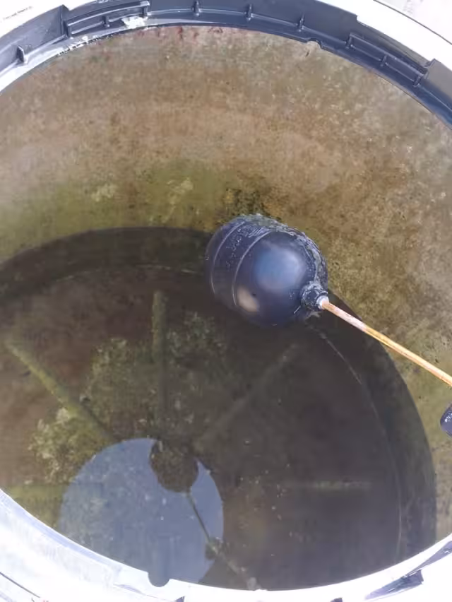 Exigen el apoyo de las autoridades, ya que la empresa Aguakan se limita a decir que están purgando las bombas y mientras tanto, ellos se quedan sin el servicio