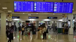 Aeropuerto de Cancún opera con nueve vuelos retrasados y dos cancelados