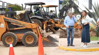 Cecilia Patrón supervisa trabajos de bacheo y desazolve en Mérida