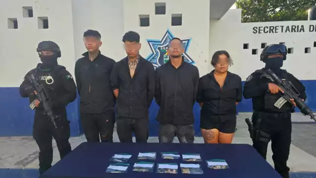 Los detenidos fueron identificados como Yovanni “N”; Ramsés “N”; Óscar “N” y Ana “N”