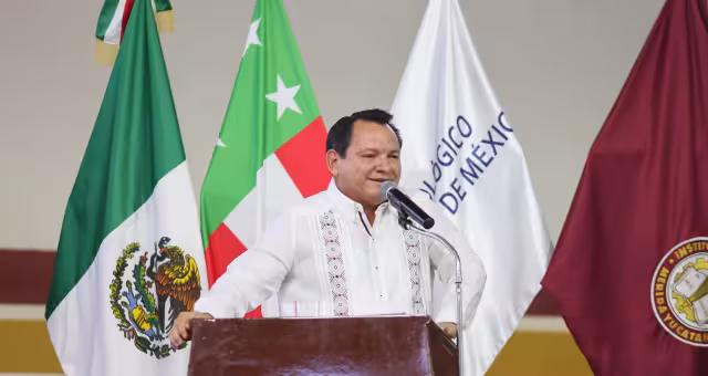 El Gobierno de Yucatán se compromete a ayudar a estudiantes de universidad