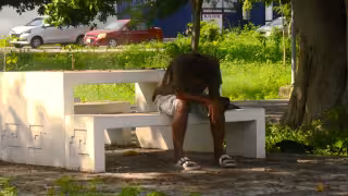 Familiares advirtieron que la demanda supera la capacidad de las instituciones para contener esta problemática en la ciudad