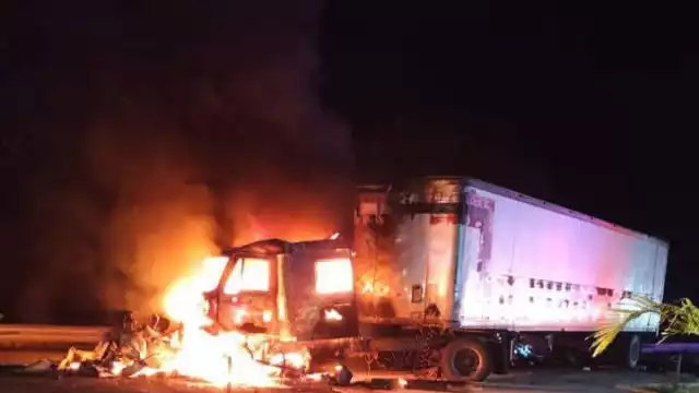 Impacto Vehicular Involucra a Personal de la SEDENA en Estado de Ebrieda