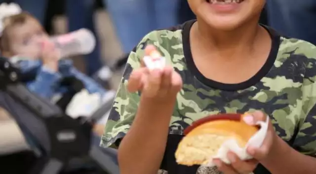 Casa Otoch celebra el Día de Reyes con sonrisas, tradición y solidaridad