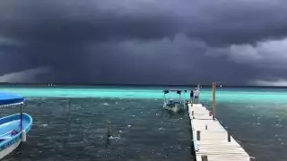 Fuertes lluvias seguirán azotando en Quintana Roo este fin de semana