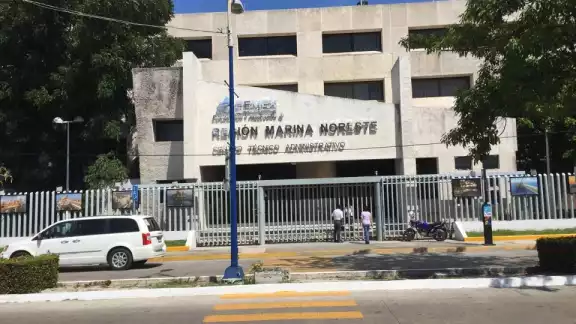 Ciudad del Carmen enfrenta crisis económica por impago de PEMEX a proveedores Ciudad del Carmen enfrenta crisis económica por impago de PEMEX a proveedores