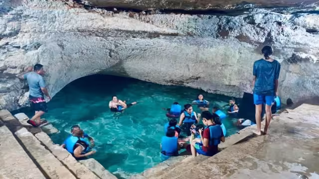 Los cenotes de Yucatán ofrecen experiencias asombrosas a los turistas