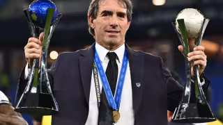 El técnico uruguayo se convirtió campeón con el Pachuca.
