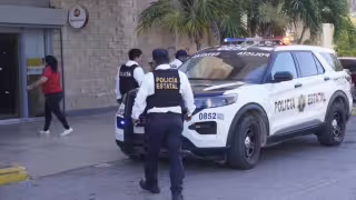 Mujer con cuadro psicótico genera alerta en supermercado de Santa Ana en Campeche