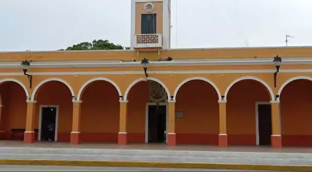 Ayuntamiento remueve de su cargo al jefe de la Policía Municipal por el uso indebido de una patrulla