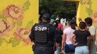 La población se encuentra aterrada ante los actos de magia negra llevados a cabo en el cementerio