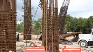 Las estructuras de hierro solamente causaron retrasos en las obras