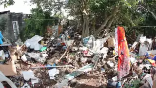 Retiran 32 toneladas de basura de la casa de un acumulador en Mérida