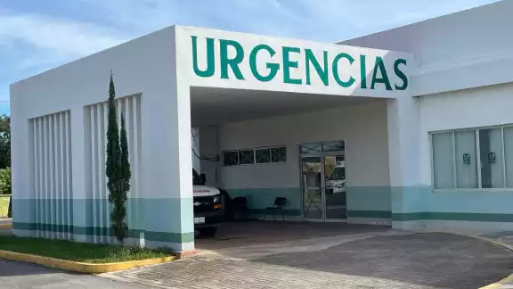 Un hombre de unos 30 años recibió una descarga eléctrica cerca de Dzibalchén y falleció en la ambulancia durante su traslado