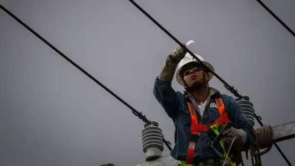 Crece la ola de protestas ante frecuentes y prolongados cortes en el servicio de energía eléctrica Crece la ola de protestas ante frecuentes y prolongados cortes en el servicio de energía eléctrica