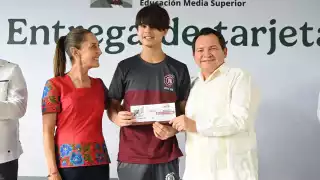 Claudia Sheinbaum encabezó una asamblea con estudiantes del CBTis 305 en Mérida.