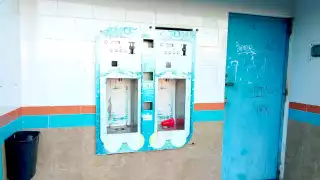 Vecinos de  Cancún reportan enfermedades por agua contaminada de despachadoras