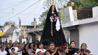 Yucatán “se viste de luto” en el Viernes de Dolores dedicado a los siete dolores de la Virgen María