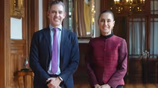 Presidenta Sheinbaum recibe al CEO y fundador de Nubank en Palacio Nacional
