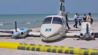 Aterriza de emergencia avioneta en Playa Norte; dos heridos leves, piloto refiere la falla de un motor