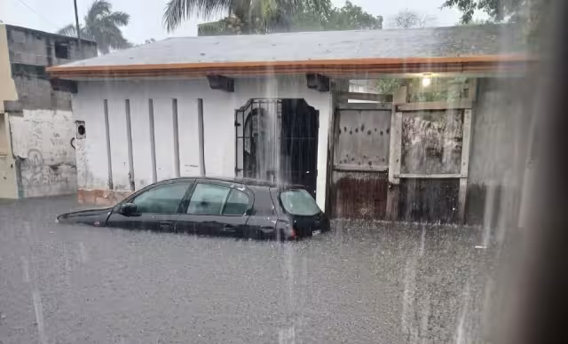 Autoridades de Campeche llaman a reforzar medidas preventivas ante la temporada de huracanes 2025.