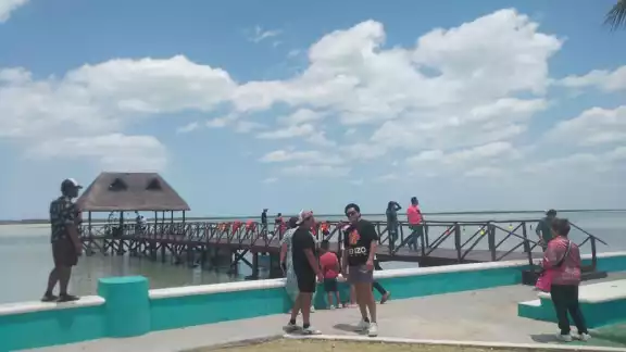Adultos mayores y menores de edad son los más vulnerables a sufrir insolaciones en esta temporada de calor Adultos mayores y menores de edad son los más vulnerables a sufrir insolaciones en esta temporada de calor