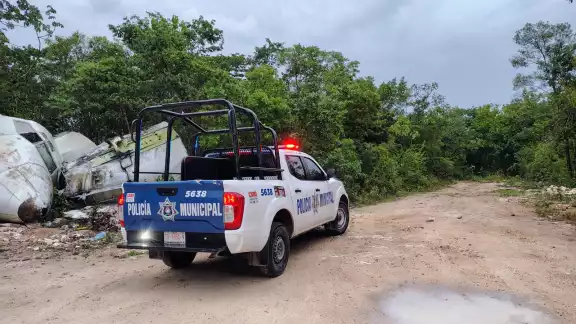 Elementos policiacos acudieron al lugar de los hechos. Elementos policiacos acudieron al lugar de los hechos.