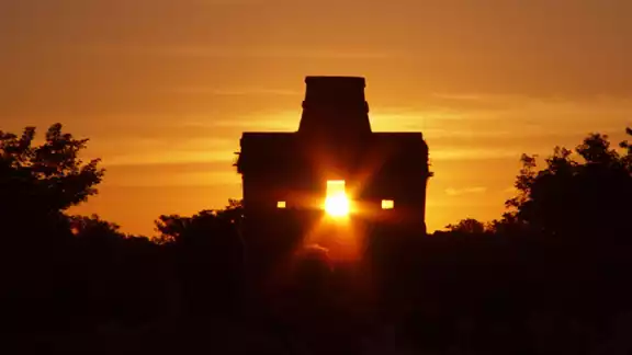 La zona arqueológica abrirá el 20 y 21 de marzo desde las 4:30 horas para los visitantes La zona arqueológica abrirá el 20 y 21 de marzo desde las 4:30 horas para los visitantes