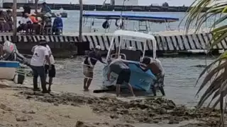 Chocan dos lanchas con turistas en Cozumel