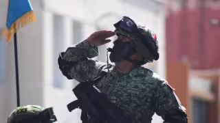 Con la participación de 4 mil personas entre elementos de la Defensa Nacional, la Secretaría de Seguridad Pública, estudiantes de diferentes niveles educativos y asociaciones, se llevó a cabo el desfile conmemorativo por el 216 aniversario de la Independencia de México.