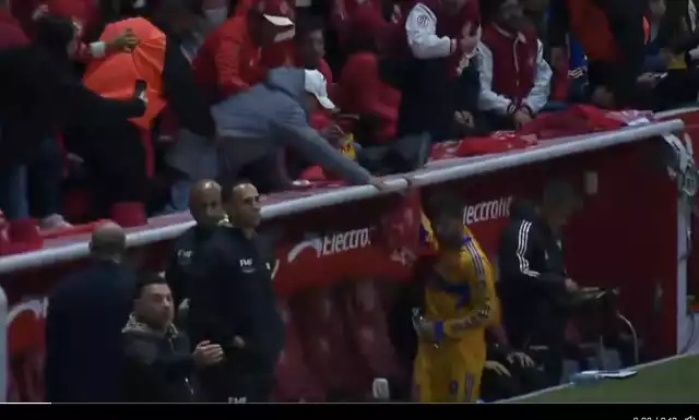 Gignac al momento de la agresión