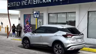 ¡Cero tolerancia! Multarán a quienes se estacionen en paraderos de autobús en Chetumal