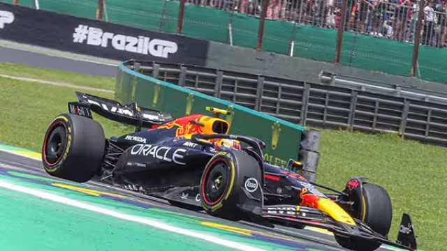 Red Bull en acción en Interlagos