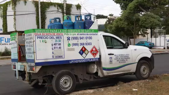 Los yucatecos ahora prefieren llevar sus tanques a llenar para asegurar el gas LP Los yucatecos ahora prefieren llevar sus tanques a llenar para asegurar el gas LP