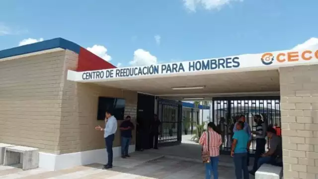 Reprueban violencia hacia las mujeres en Chetumal