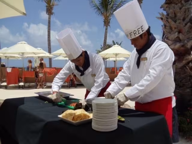 Los sueldos en Chetumal podrían ser bajos comparados con Playa del Carmen y Cancún