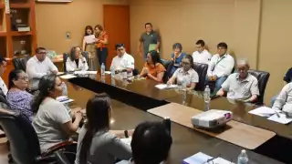 Gobierno de Yucatán intensifica monitoreo por presencia de microalgas en la costa